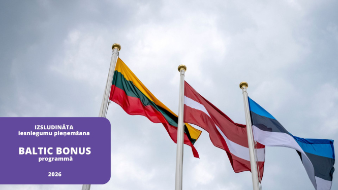 Lietuvas, Latvijas un Igaunijas karogi