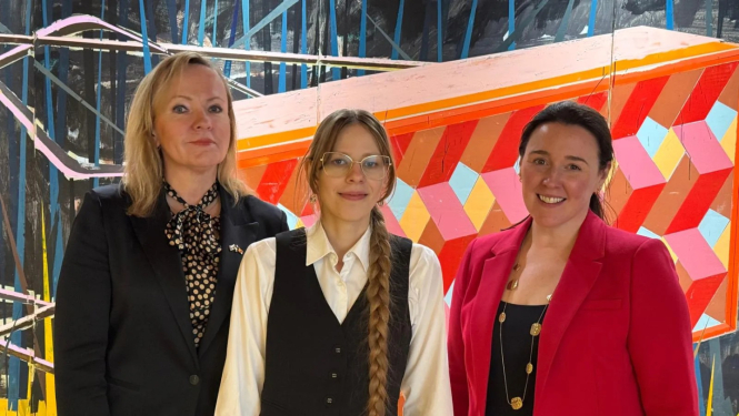 EUCYS 2025 bioekonomikas balvas ieguvēja Evita Mārtinsone Briselē