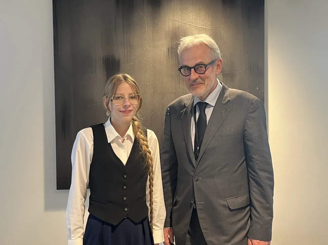 EUCYS 2025 bioekonomikas balvas ieguvēja Evita Mārtinsone Briselē