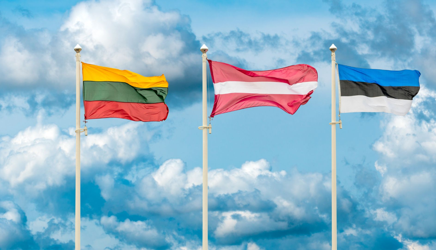 Lietuvas, Latvijas un Igaunijas karogi 