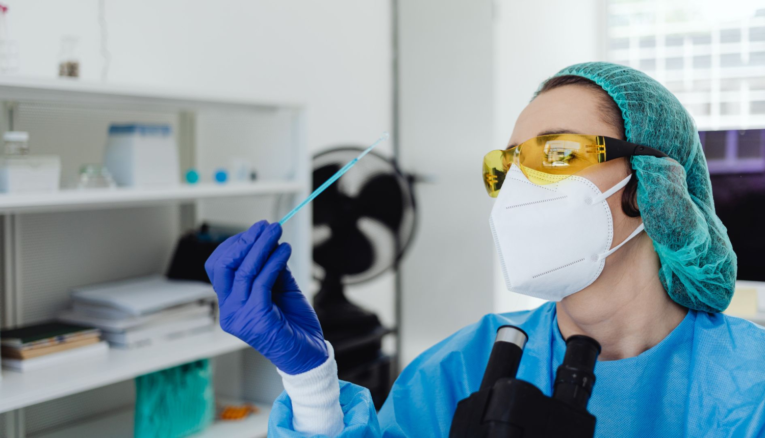 Pētnieks laboratorijā