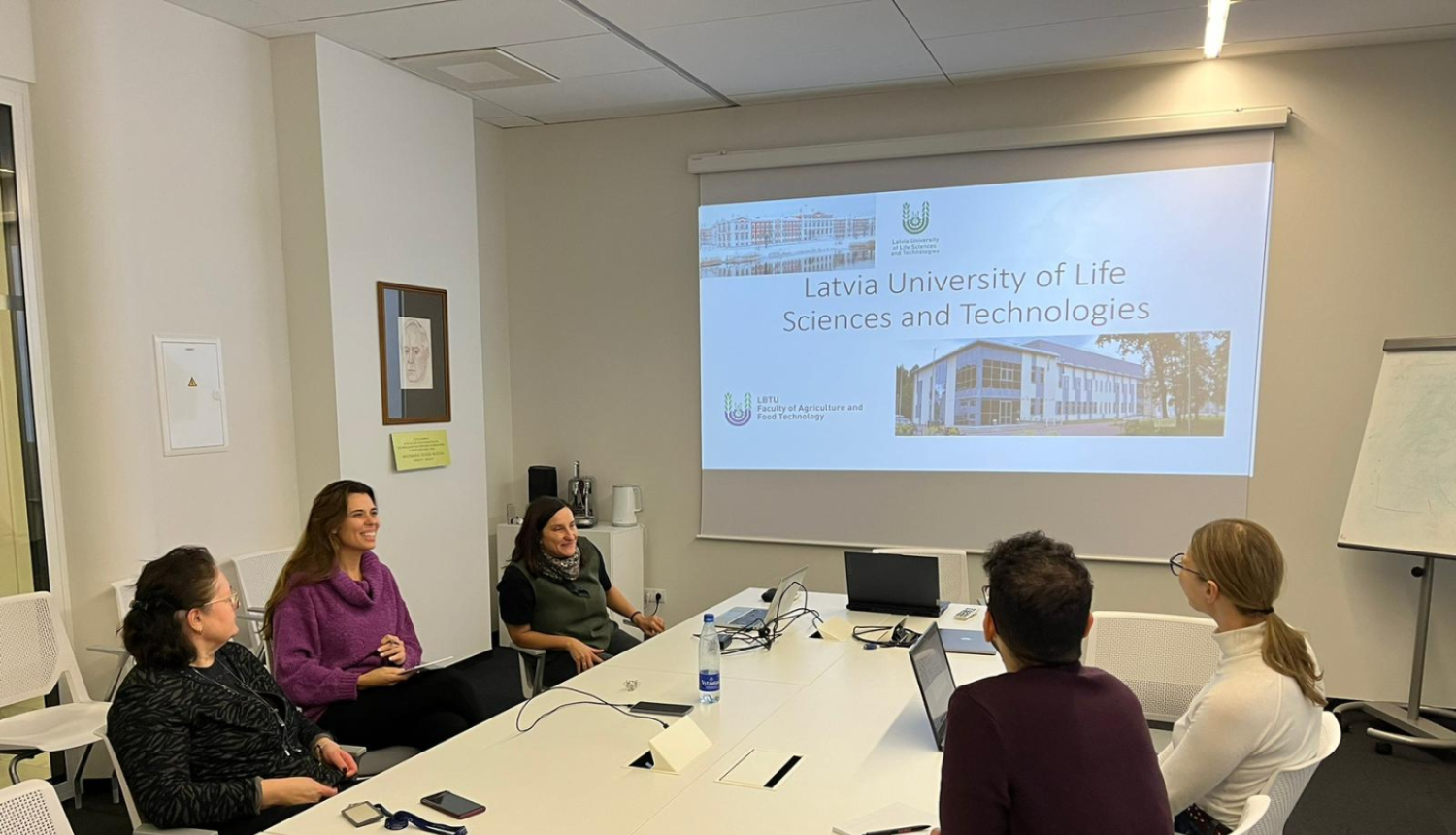 Projekta partneru tikšanās Latvijas Biozinātņu un tehnoloģiju universitātē 2024. gada aprīlī